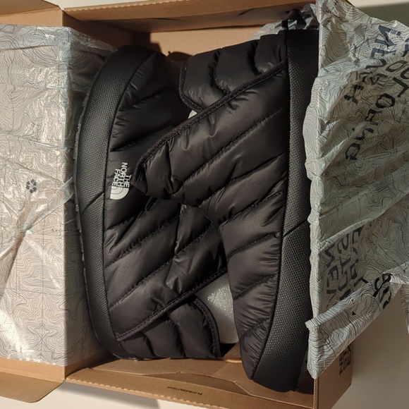 COPY - Mens North Face Thermoball Traction Bootie Slippers - Picture 4 of 7